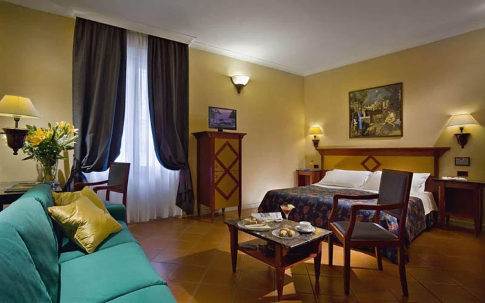 Hotel Corona D'italia 3*